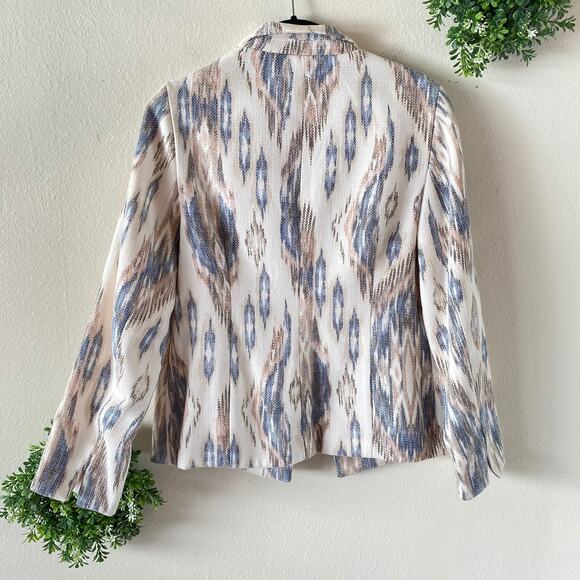 Chico’s white and blue aztec Blazer Jacket size small - Picture 5 of 8